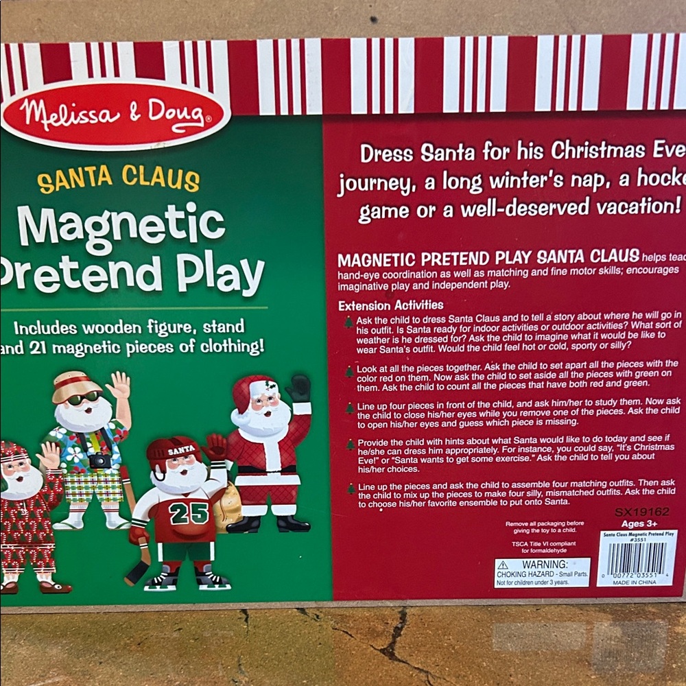 Magnetic 21 piece Santa set